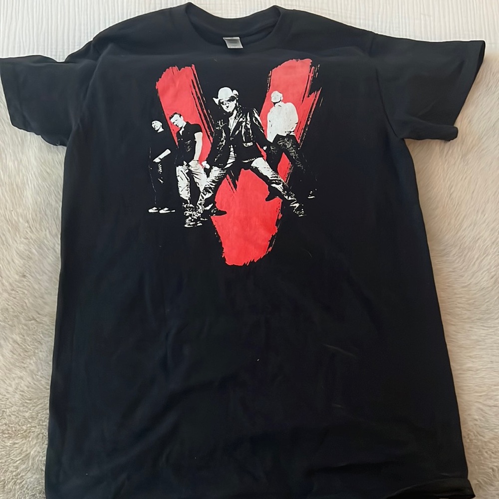 U2 vertigo tour tee